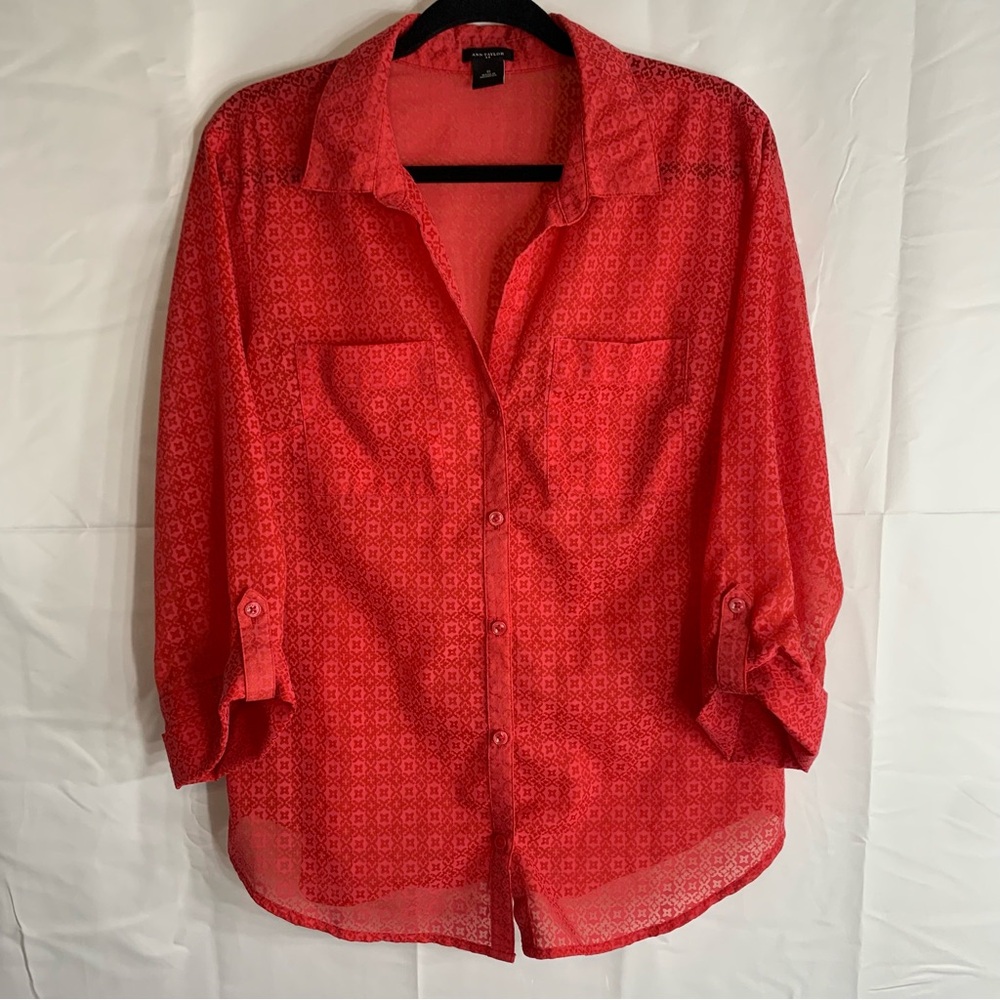 Ann Taylor Red Geometric Semi-Sheer Lightweight Button-Up Tunic Shirt, size 10